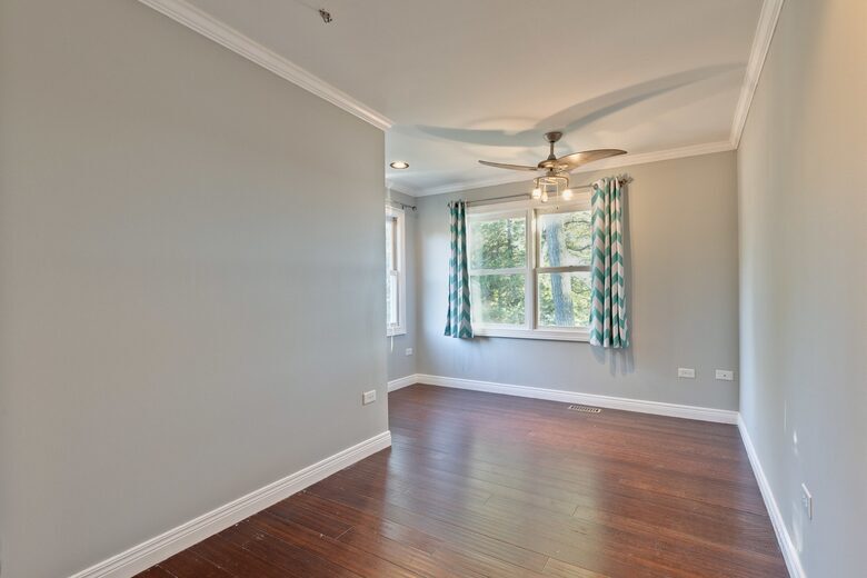 Gages Lake Waterfront Retreat with Private Dock - Grayslake, Illinois