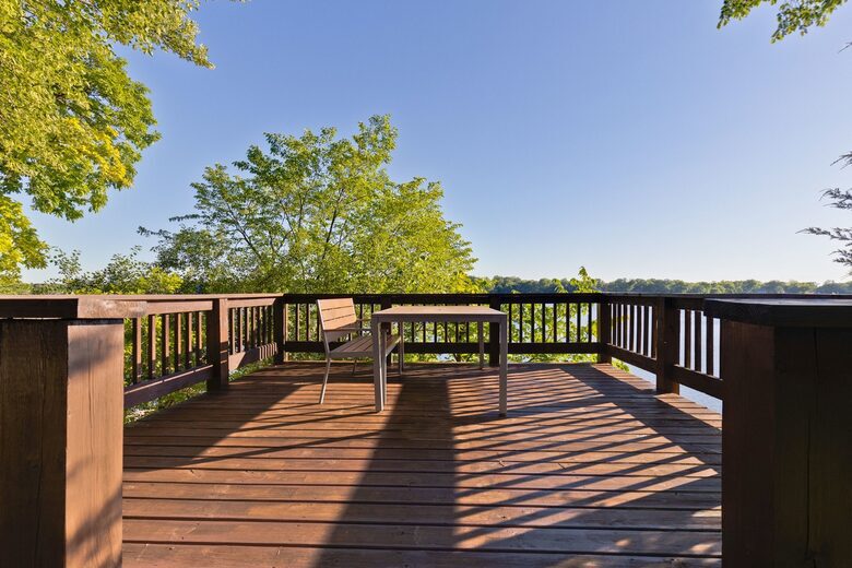 Gages Lake Waterfront Retreat with Private Dock - Grayslake, Illinois