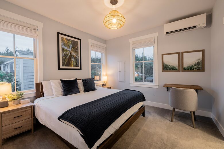 Main floor king with ensuite