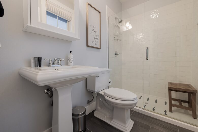 Light-Filled Seabrook Beach Home Near Town & Trails - Pacific Beach, United States