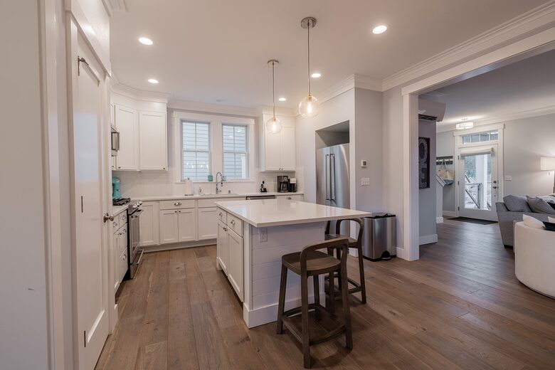 Light-Filled Seabrook Beach Home Near Town & Trails - Pacific Beach, United States