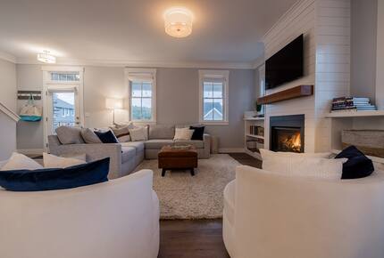 Light-Filled Seabrook Beach Home Near Town & Trails - Pacific Beach, United States