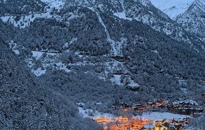 Three-Bedroom Apartment with Pyrenees Panorama - Arinsal, Andorra