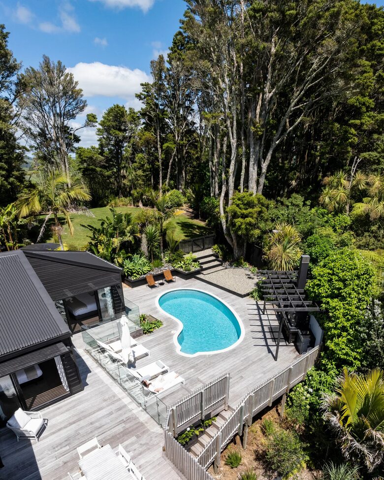 Forest Estate Retreat Minutes from Tara iti and Te Arai Links Golf - Te Arai, New Zealand