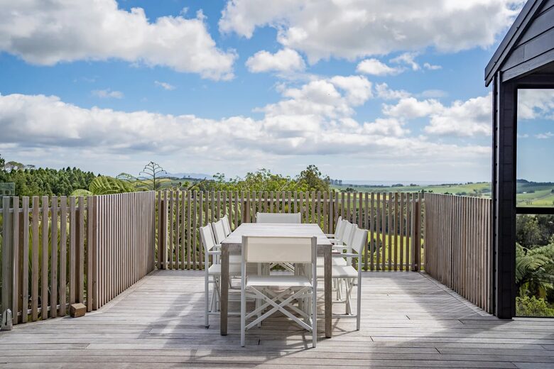 Forest Estate Retreat Minutes from Tara iti and Te Arai Links Golf - Te Arai, New Zealand