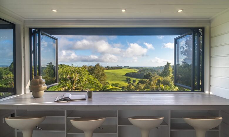Forest Estate Retreat Minutes from Tara iti and Te Arai Links Golf - Te Arai, New Zealand