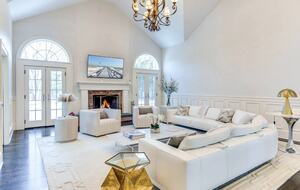 Private Pool Estate Minutes from East Hampton Village and Sag Harbor - East Hampton, New York