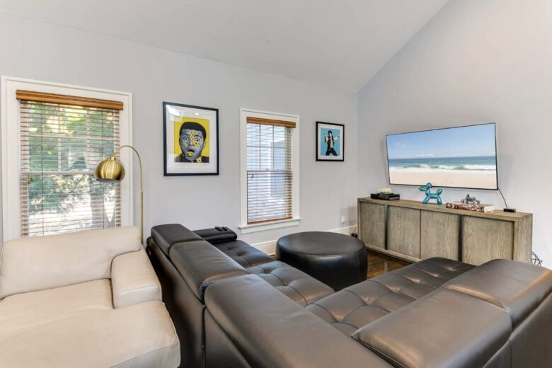 Private Pool Estate Minutes from East Hampton Village and Sag Harbor - East Hampton, New York