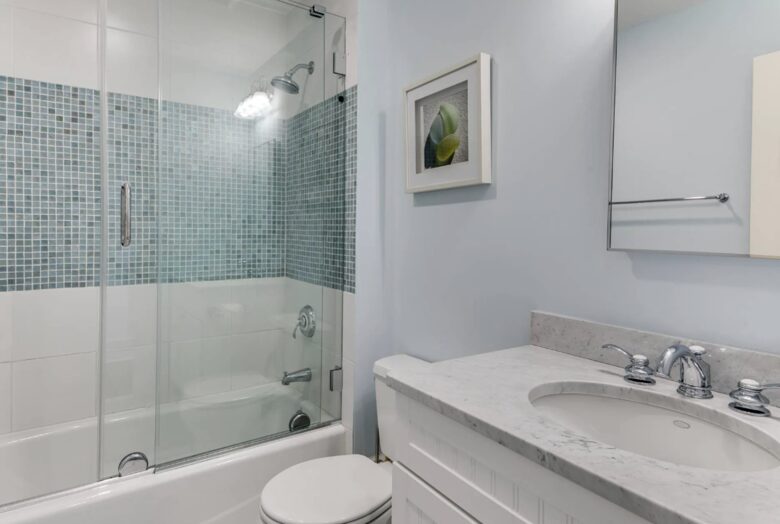 Private Pool Estate Minutes from East Hampton Village and Sag Harbor - East Hampton, New York