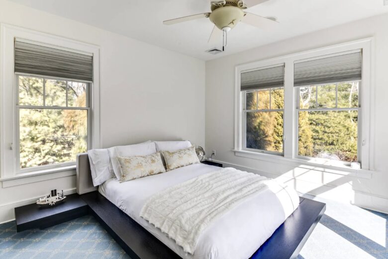 Private Pool Estate Minutes from East Hampton Village and Sag Harbor - East Hampton, New York