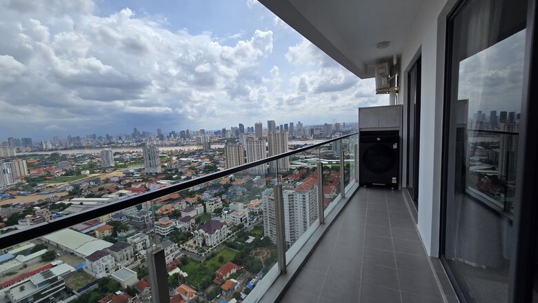 Phnom Penh Panorama | 42nd Floor Three-River View Residence - Phnom Penh, Cambodia
