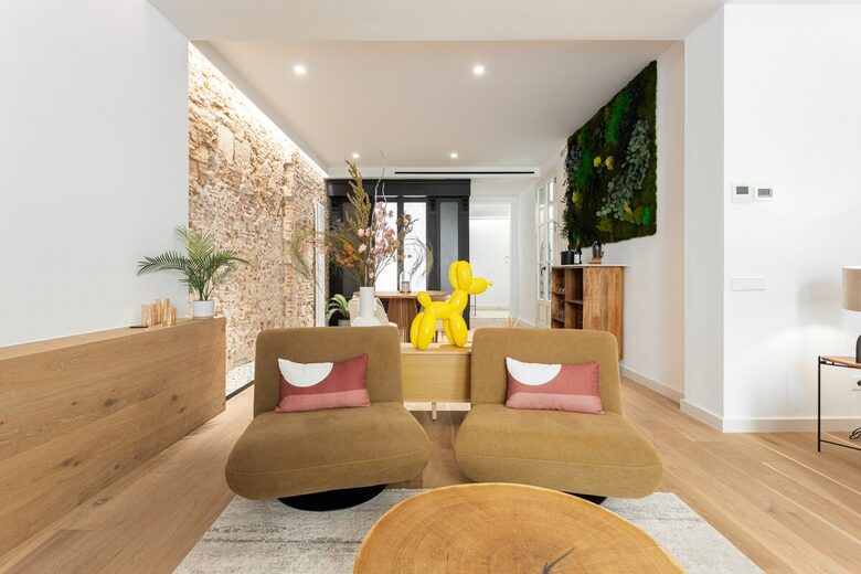 Stylish Historic Flat Steps from Barcelona’s Waterfront - Barcelona, Spain