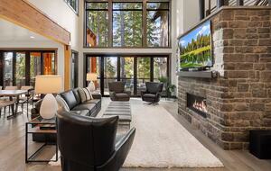 Luxury Suncadia Mountain Retreat with Hot Tub & Game Room - Cle Elum, Washington