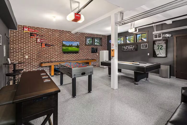 Luxury Suncadia Mountain Retreat with Hot Tub & Game Room - Cle Elum, Washington