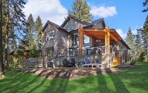 Luxury Suncadia Mountain Retreat with Hot Tub & Game Room - Cle Elum, Washington