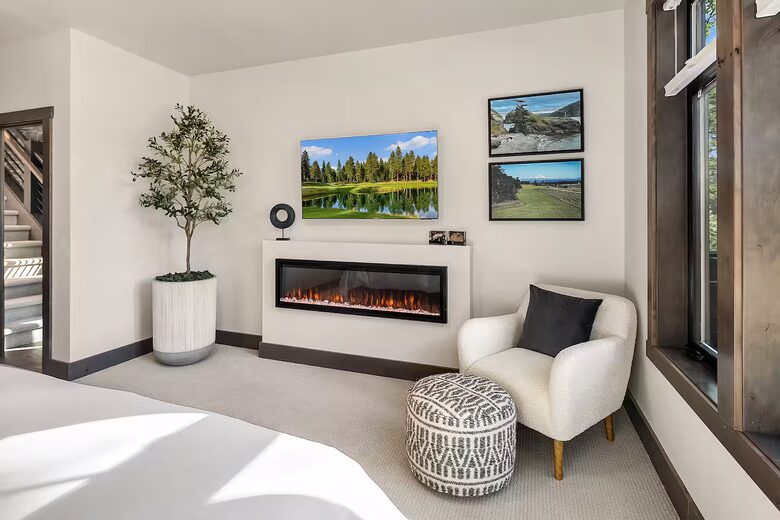 Luxury Suncadia Mountain Retreat with Hot Tub & Game Room - Cle Elum, Washington