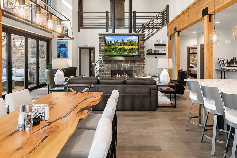 Luxury Suncadia Mountain Retreat with Hot Tub & Game Room - Cle Elum, Washington
