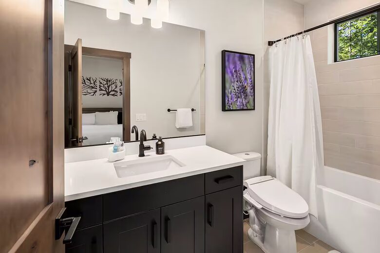 Luxury Suncadia Mountain Retreat with Hot Tub & Game Room - Cle Elum, Washington