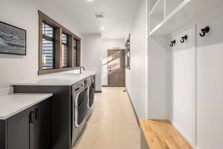 Luxury Suncadia Mountain Retreat with Hot Tub & Game Room - Cle Elum, Washington