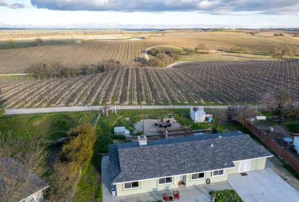 Cozy Wine Country Escape with Countryside Views - Paso Robles, California