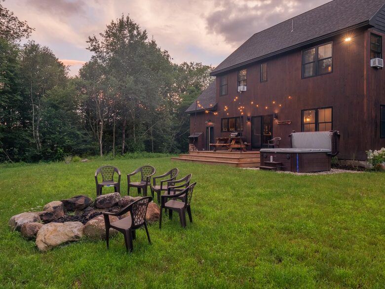 Mountain Luxury Steps from Sunday River Resort - Newry, Maine