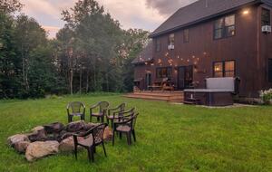 Mountain Luxury Steps from Sunday River Resort - Newry, Maine