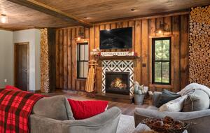 Mountain Luxury Steps from Sunday River Resort - Newry, Maine