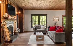 Mountain Luxury Steps from Sunday River Resort - Newry, Maine