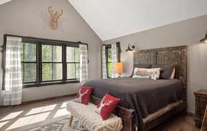 Mountain Luxury Steps from Sunday River Resort - Newry, Maine