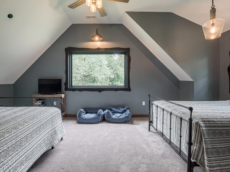 Mountain Luxury Steps from Sunday River Resort - Newry, Maine