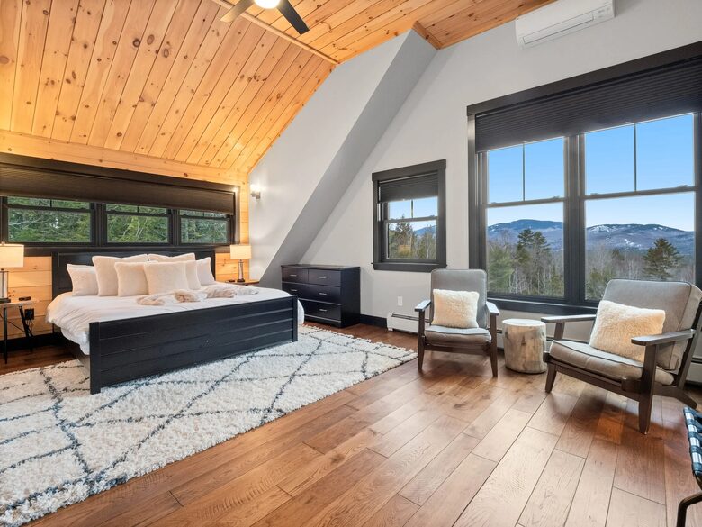 Modern Rustic Chalet Near Sunday River - Newry, Maine