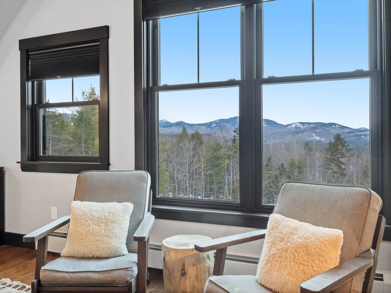 Modern Rustic Chalet Near Sunday River - Newry, Maine