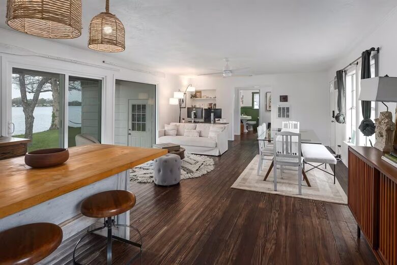 Texas Hill Country Lake Escape with Panoramic Water Views - McQueeney, Texas