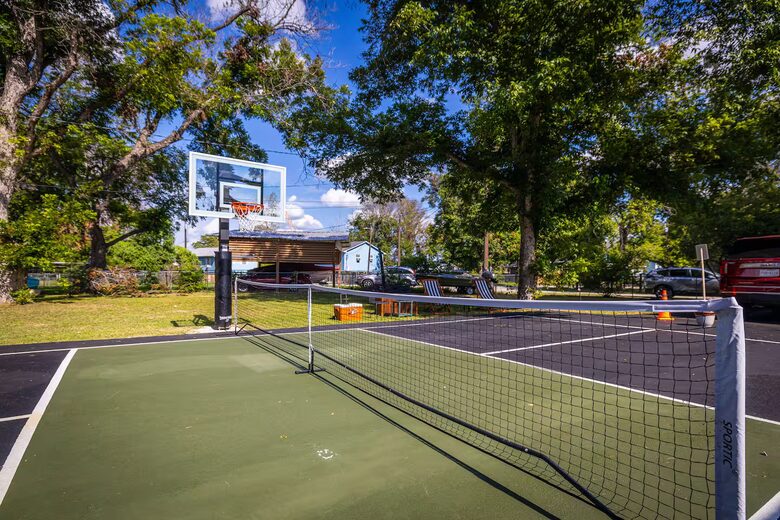 Texas Hill Country Lake Escape with Panoramic Water Views - McQueeney, Texas