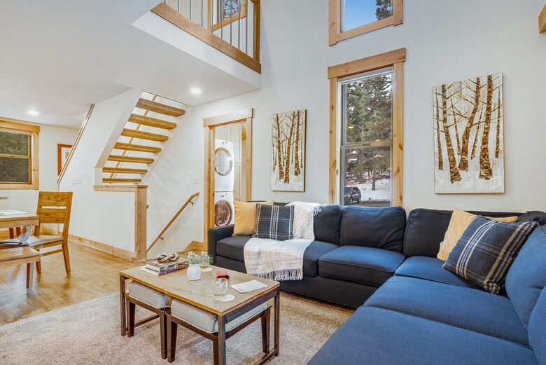 Northstar Village Townhouse Walkable to Ski Slopes and Recreation Center - Truckee, California