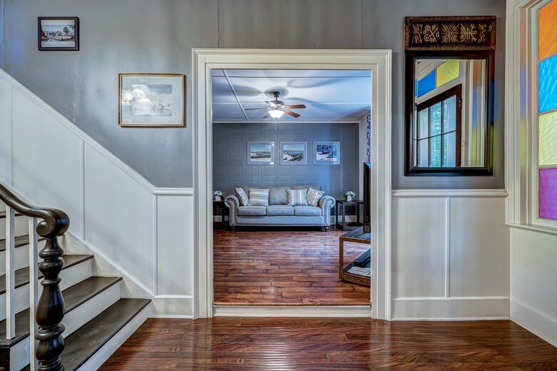 Bemister's Manor Historic Home - Victoria, Canada