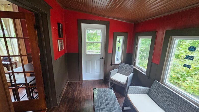 Bemister's Manor Historic Home - Victoria, Canada