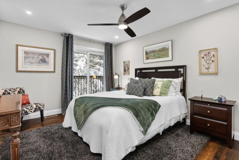 Muskoka Riverfront Retreat Near Bracebridge - Bracebridge, Canada