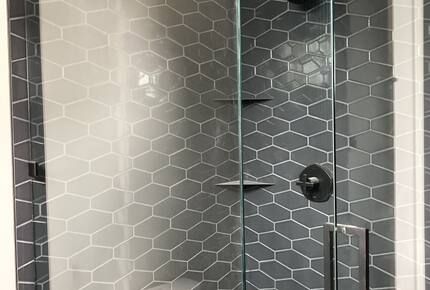 Main level shower