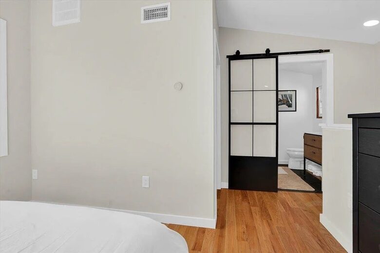 Modern Heights Stay Near NYC & Washington Park - Jersey City, New Jersey