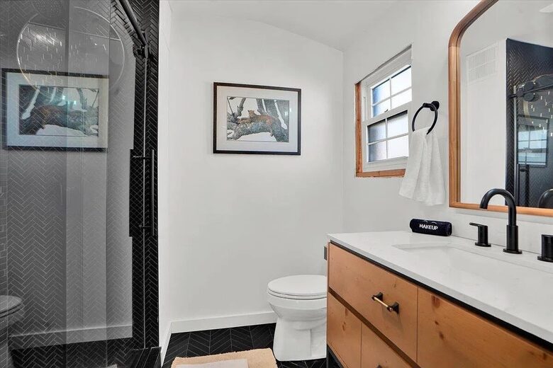 Modern Heights Stay Near NYC & Washington Park - Jersey City, New Jersey