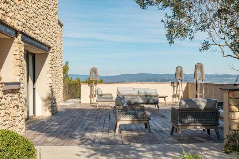 Panoramic Grandeur Facing Mont Sainte-Victoire - Le Puy-Sainte-Réparade, France