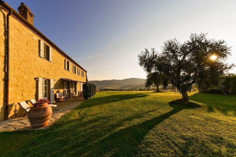 Where the Hills Meet the Sky | A Premier Tuscan Estate - Magliano In Toscana, Italy