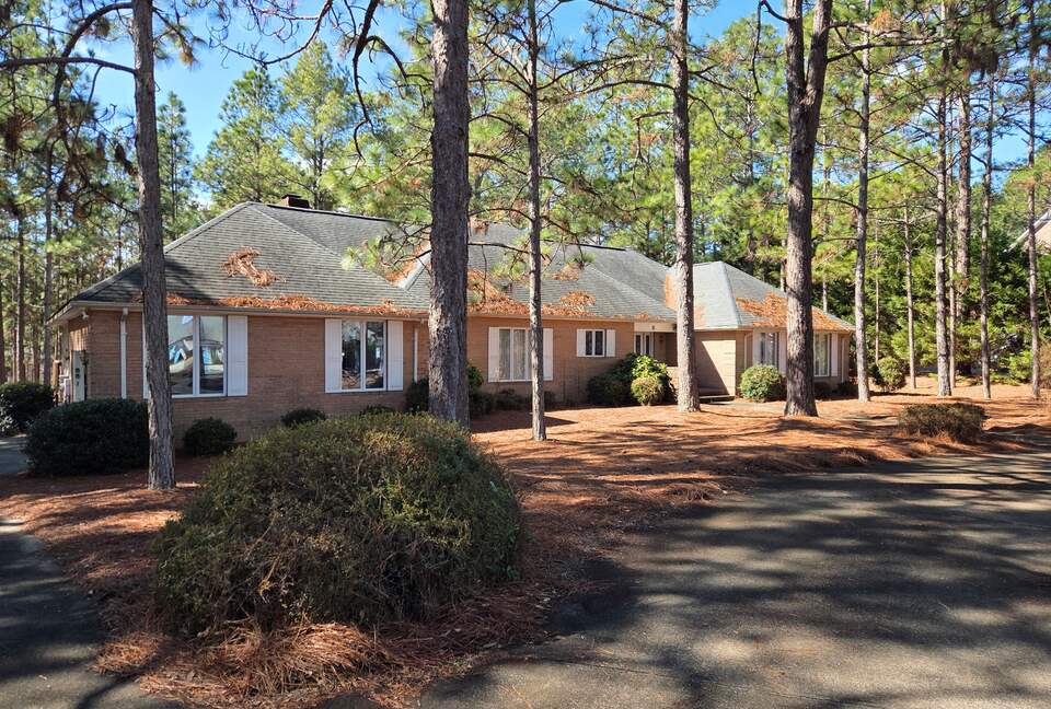 Spacious Pinehurst Ranch Retreat Near the Golf Courses - Pinehurst, North Carolina