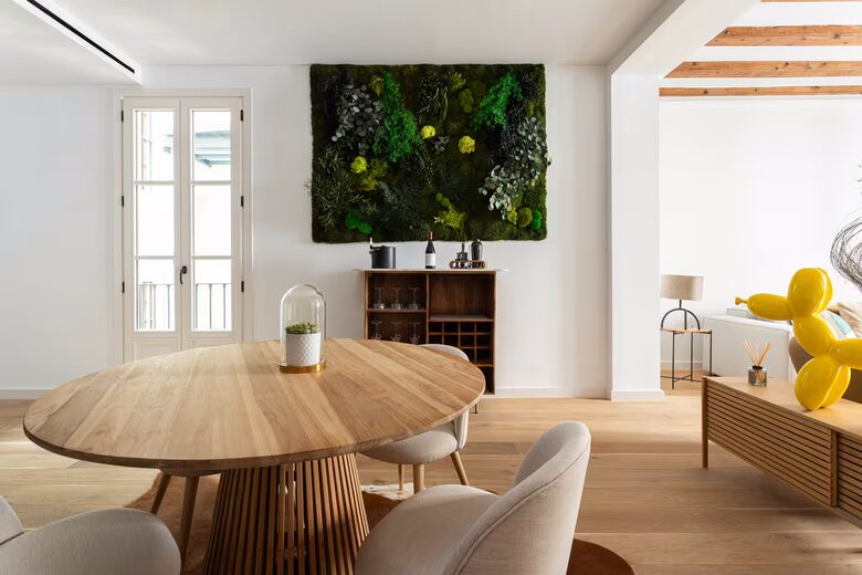 Stylish Historic Flat Steps from Barcelona’s Waterfront - Barcelona, Spain