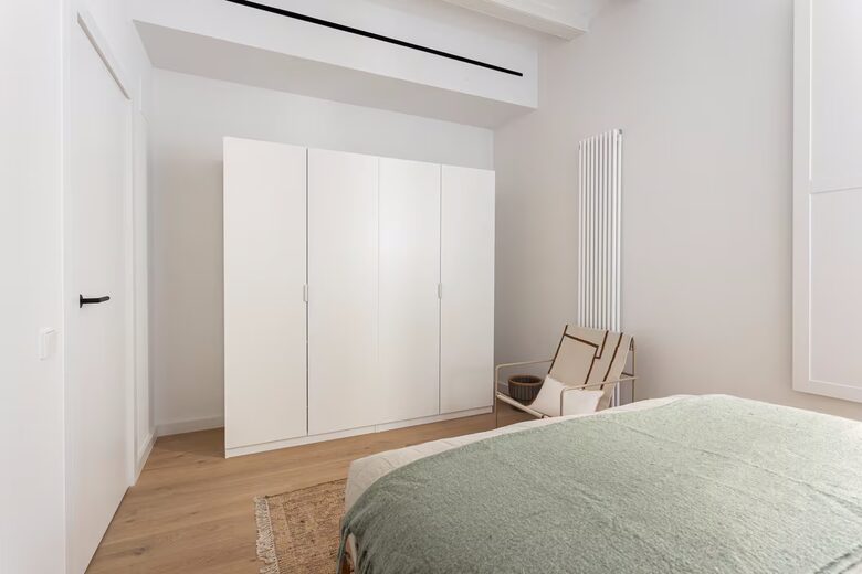 Stylish Historic Flat Steps from Barcelona’s Waterfront - Barcelona, Spain