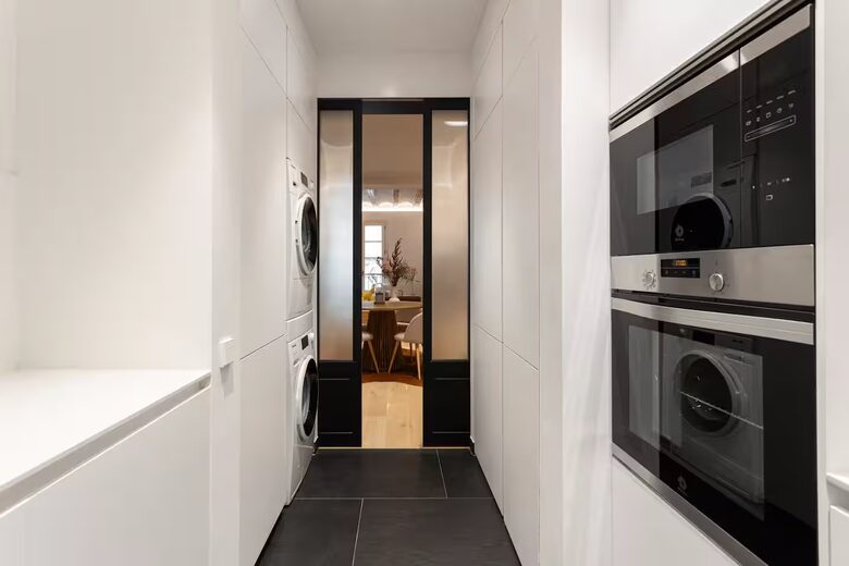 Stylish Historic Flat Steps from Barcelona’s Waterfront - Barcelona, Spain