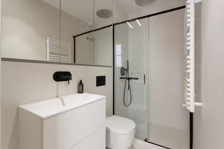 Stylish Historic Flat Steps from Barcelona’s Waterfront - Barcelona, Spain