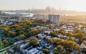 Modern Heights Stay Near NYC & Washington Park - Jersey City, New Jersey