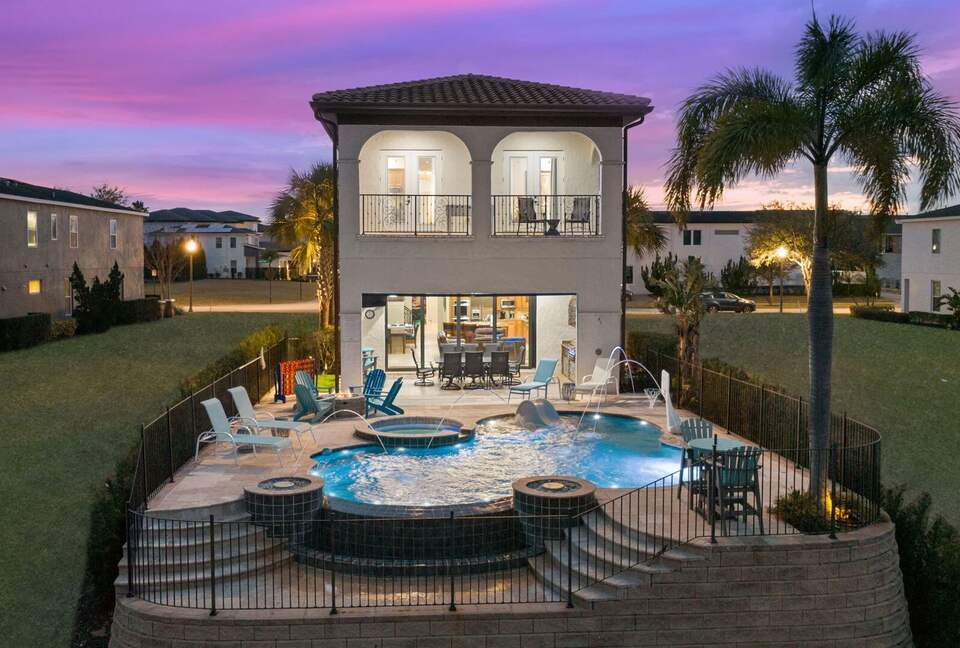 Luxury Reunion Resort Villa with Infinity Pool & Golf Views - Reunion, Florida
